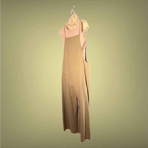 NWOT Women’s casual,loose long Bib pants, wide leg jumpsuit. Size Medium. - Picture 4 of 12